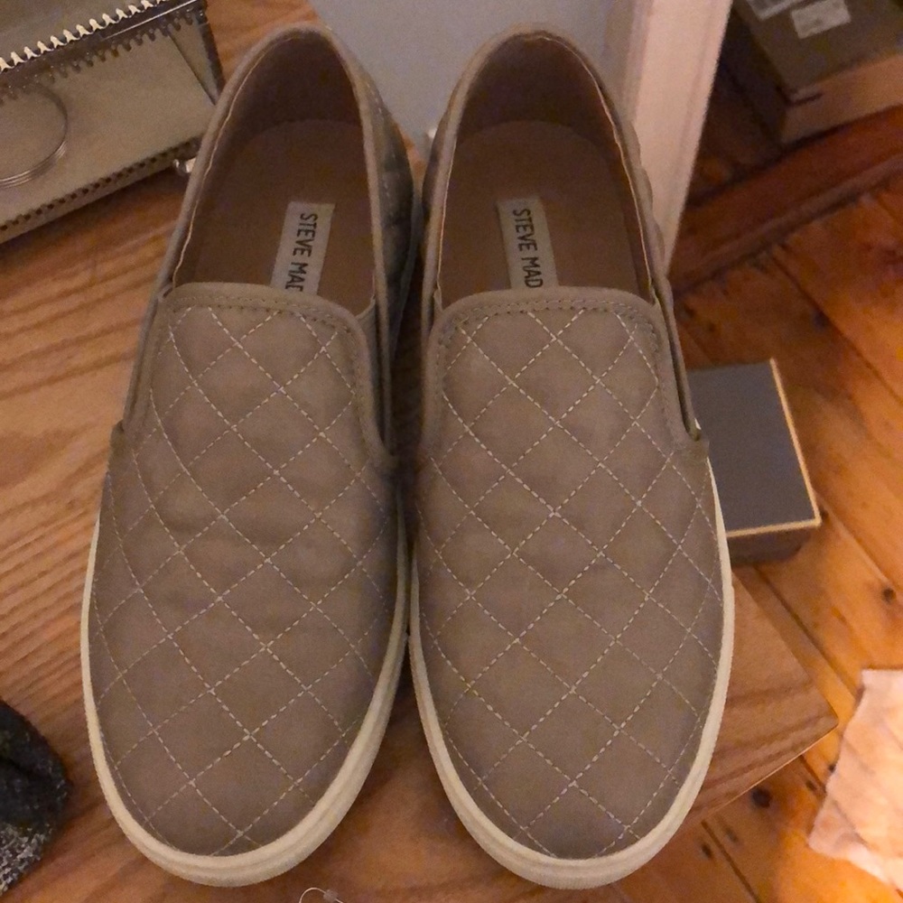Steve Madden sneaker shoes
